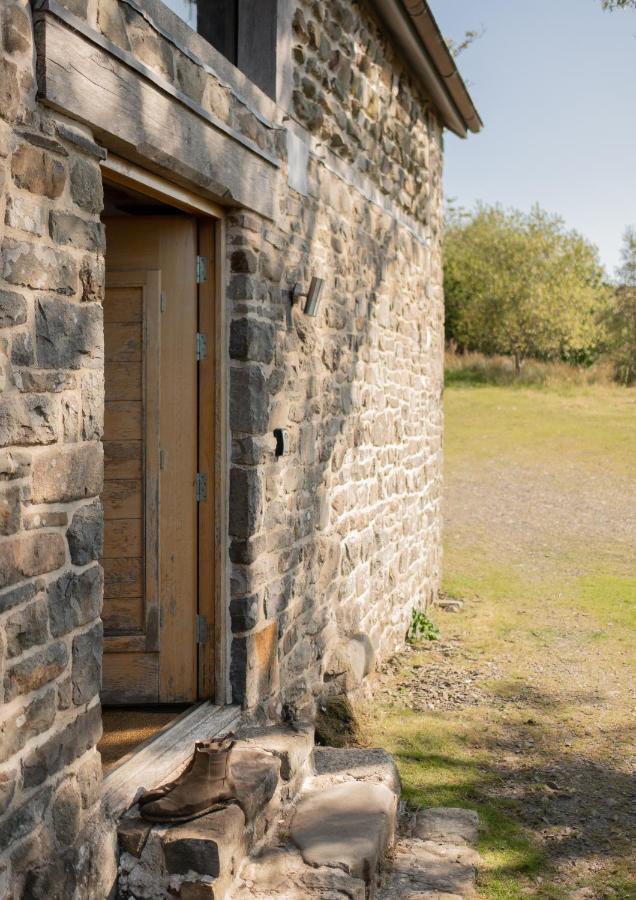Red Kite Barn - Charming Boutique Barn Conversion Newbridge on Wye Екстериор снимка